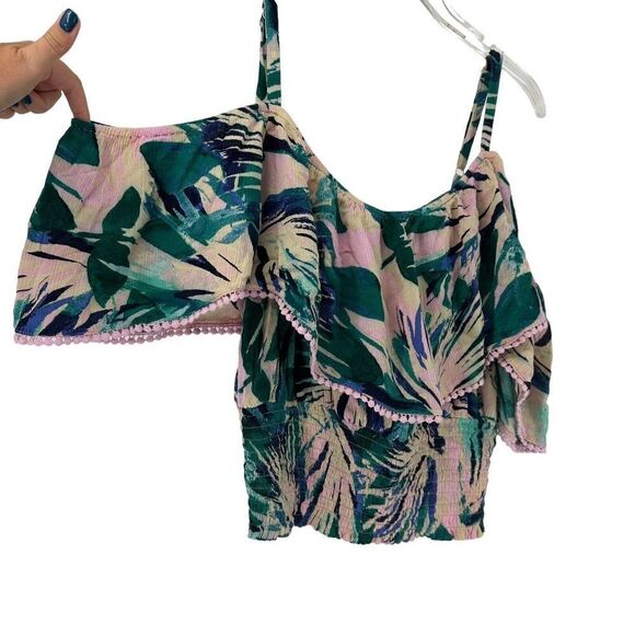 Torrid Top Size 2 US 2X Tropical Leaf Pattern Off The Shoulder Ruffle Pink Green - Picture 2 of 7